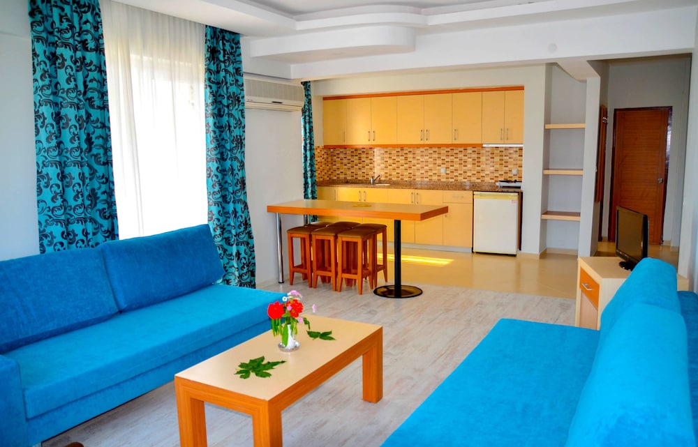 Ark Suite Hotel 10/36