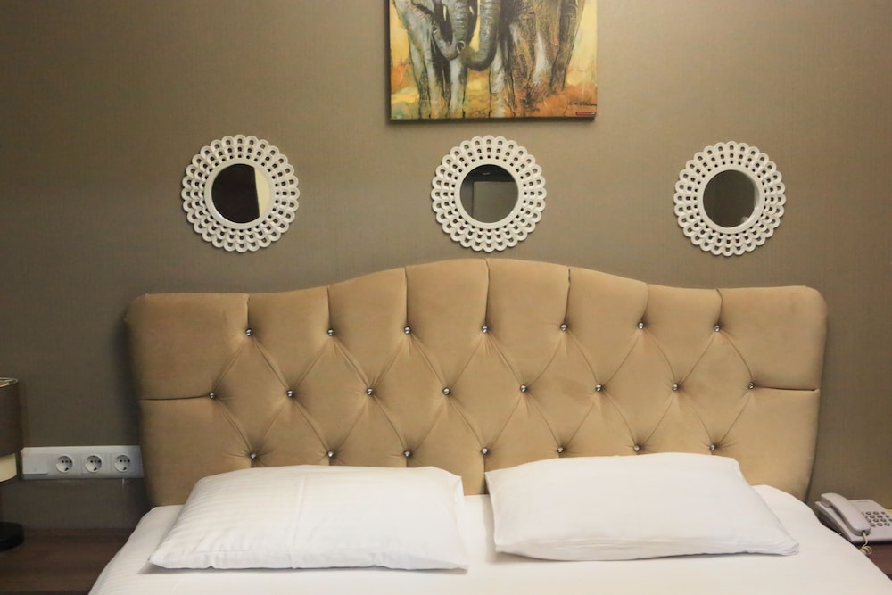Adana City Hotel 48/59
