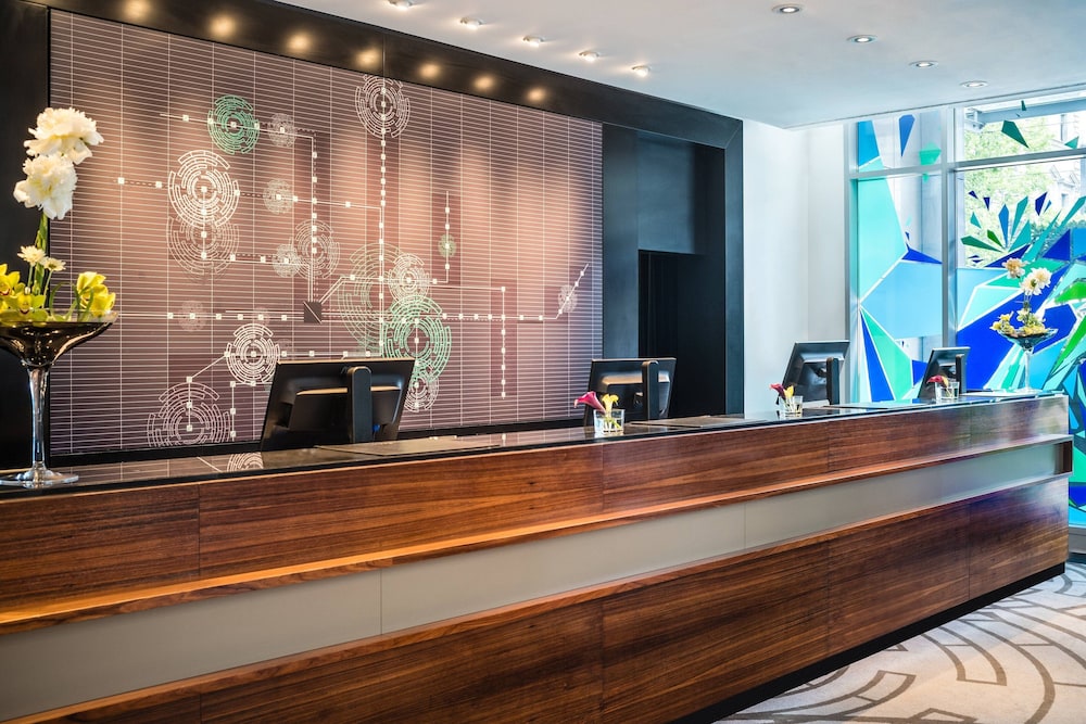 Lobby at LE MERIDIEN MUNCHEN, MUNICH