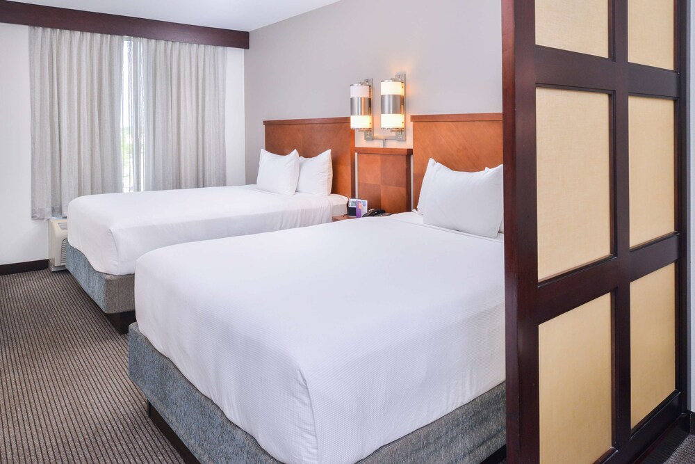 غرفة بسريرين كوين في طابق مرتفع، Hyatt Place Chesapeake/Greenbrier 3/6