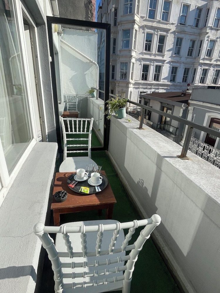 Aysa Hotel 45/58