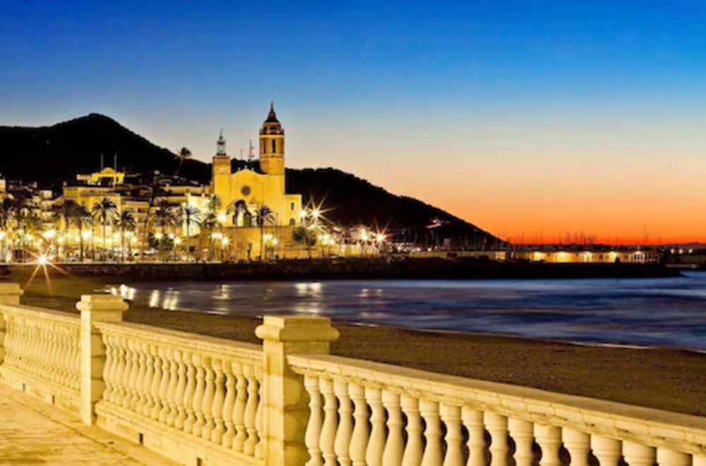 MiM Sitges member of Melia Collection 64/68