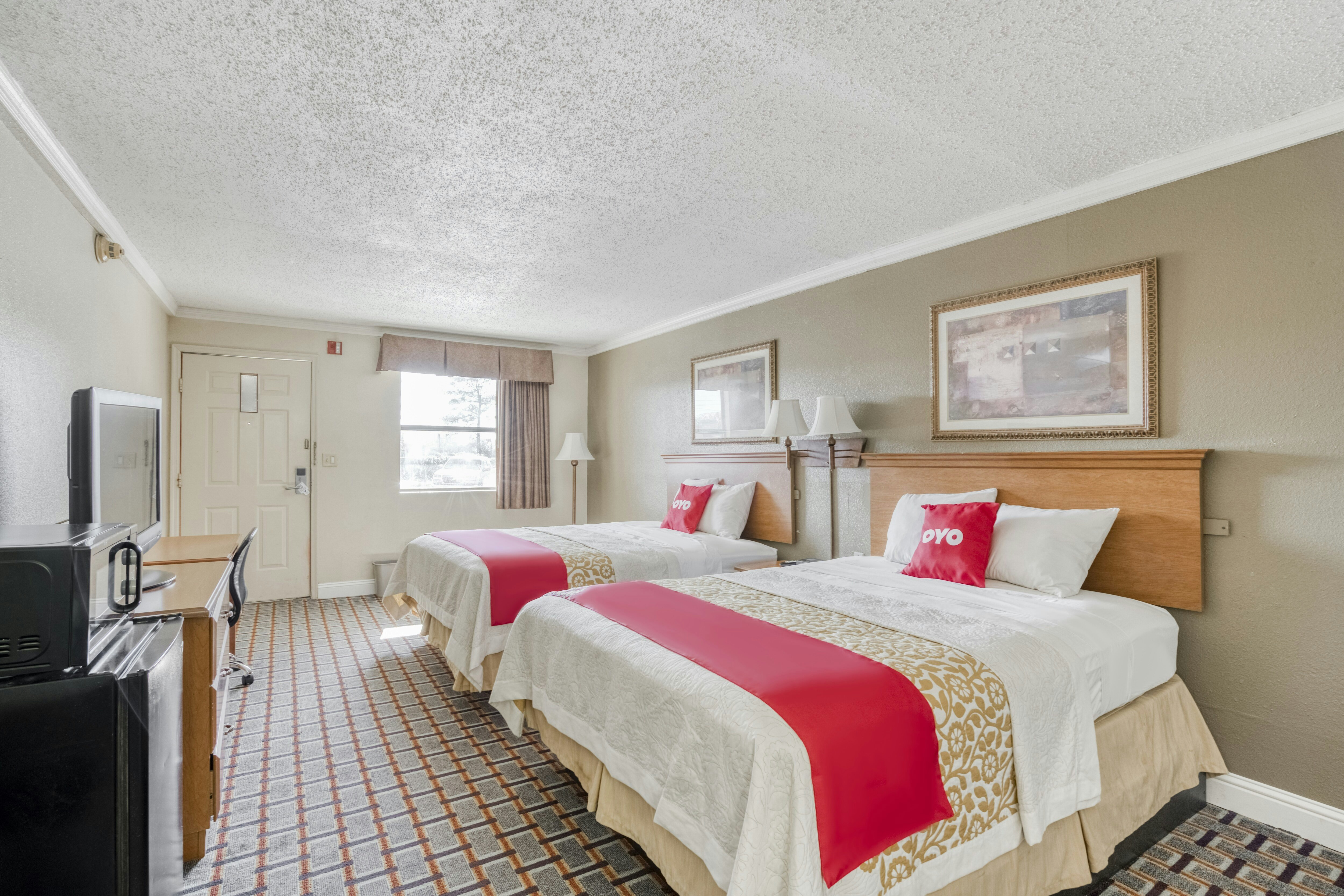 Hotel Pineville LA Hwy 165 28/49