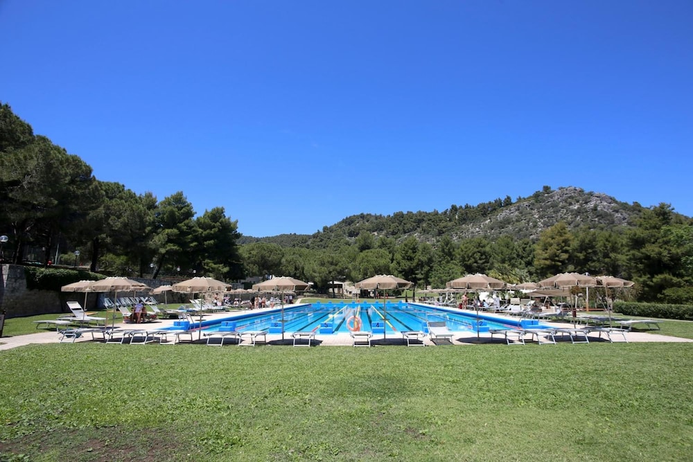 Degli Ulivi Htl Pugnochiuso Resort 51/55