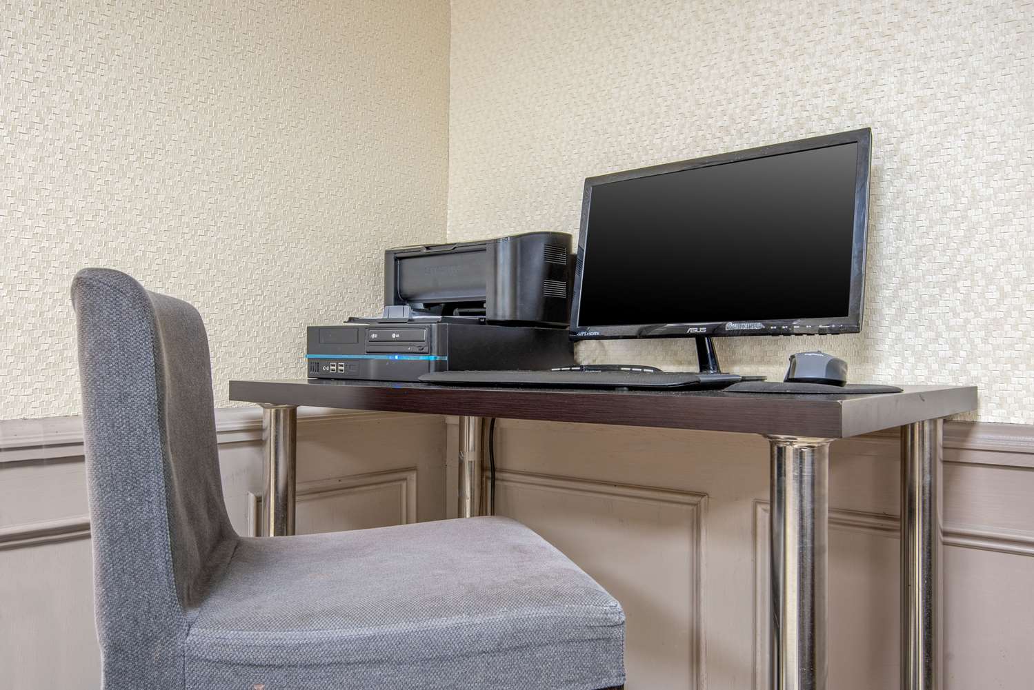 Quality Inn and Suites Niagara Falls ON 29/30
