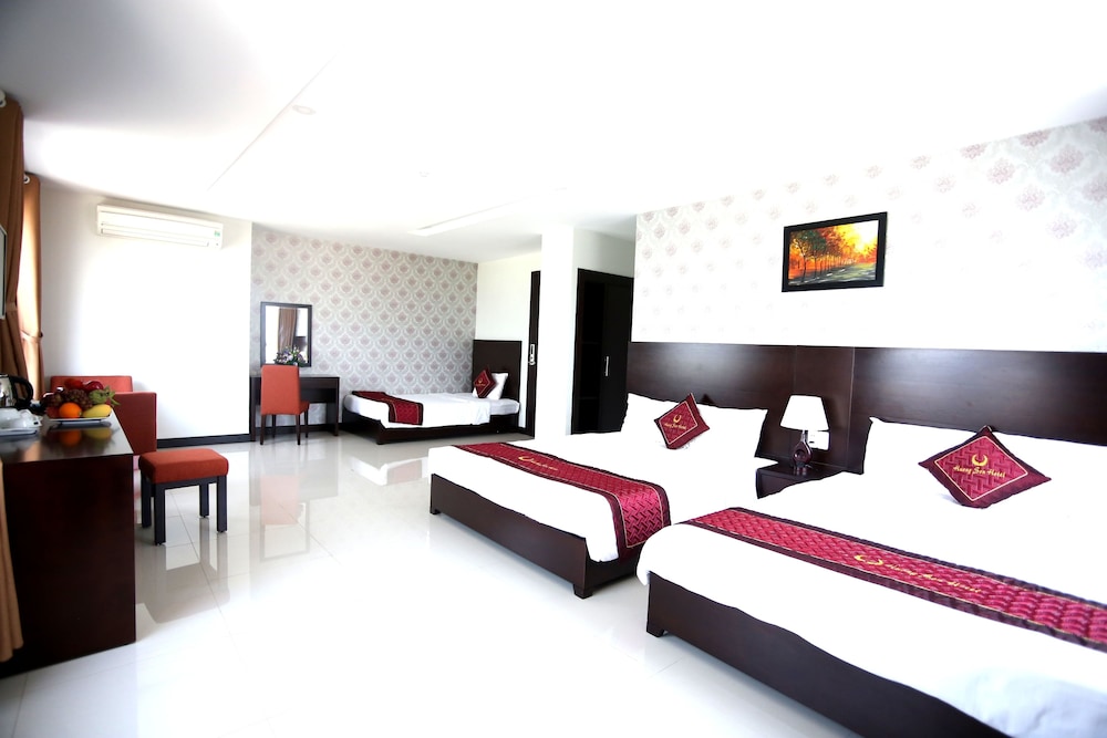 Huong Son Hotel 8/54