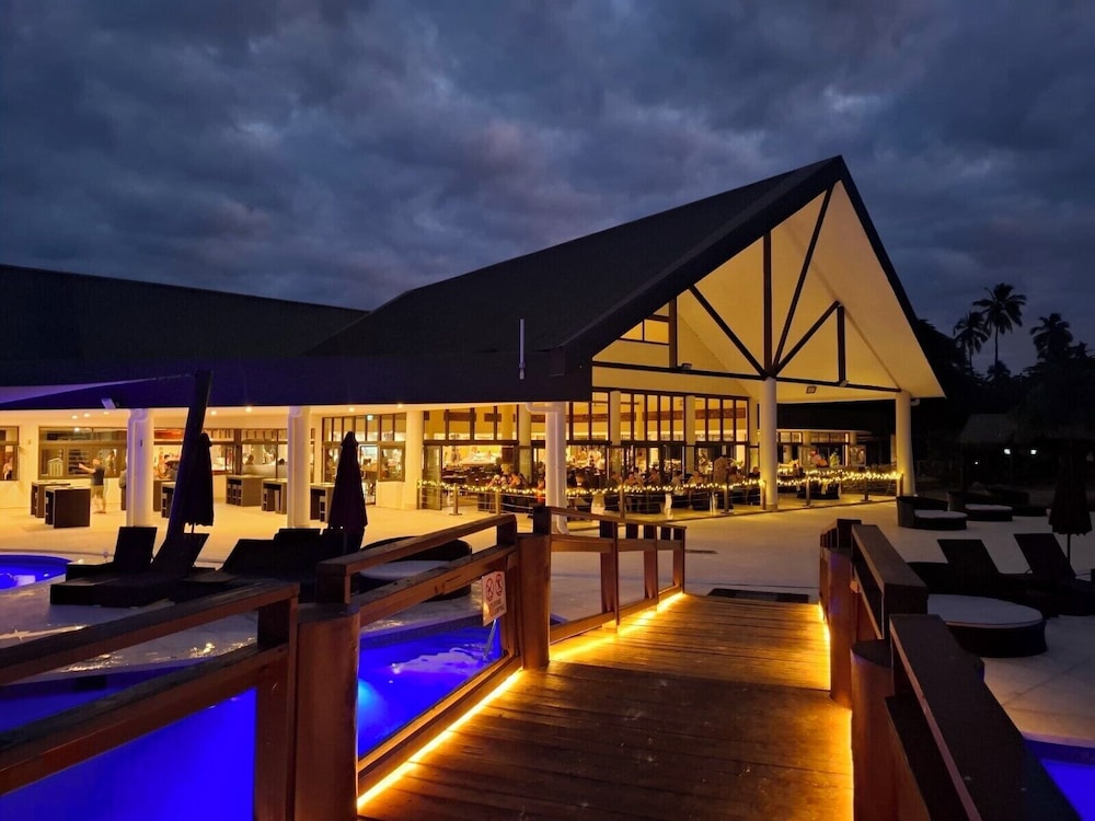 MANA ISLAND RESORT in MANA ISLAND