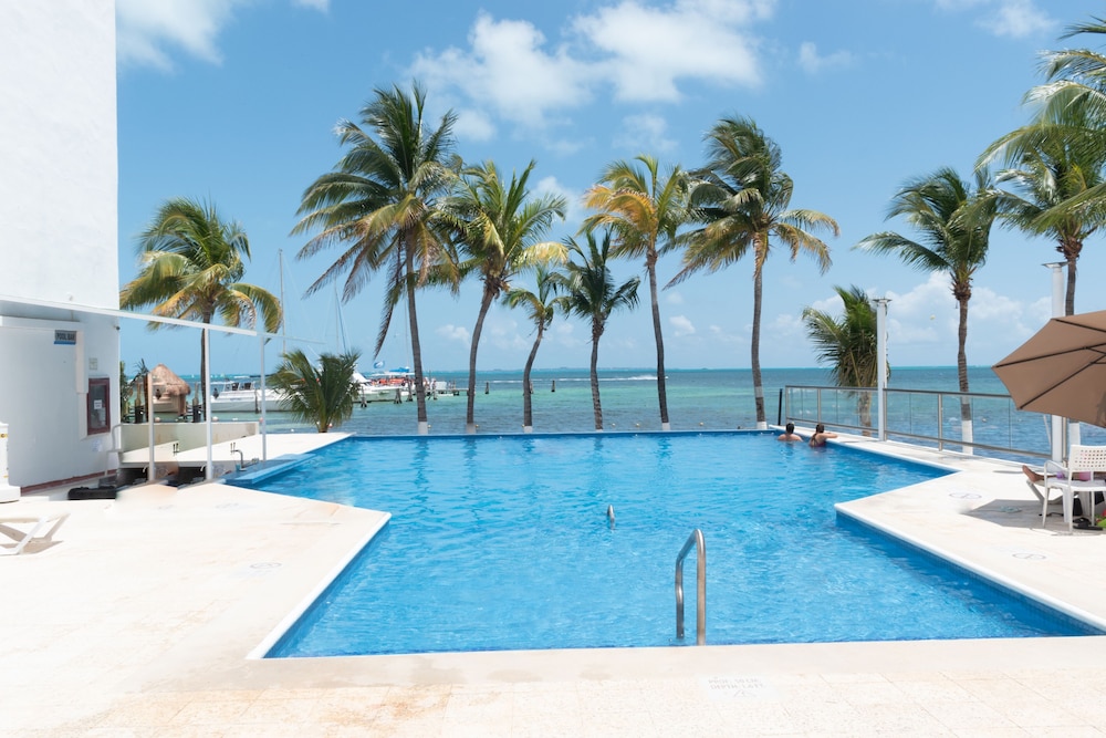 Ocean View Cancun Arenas 35/36