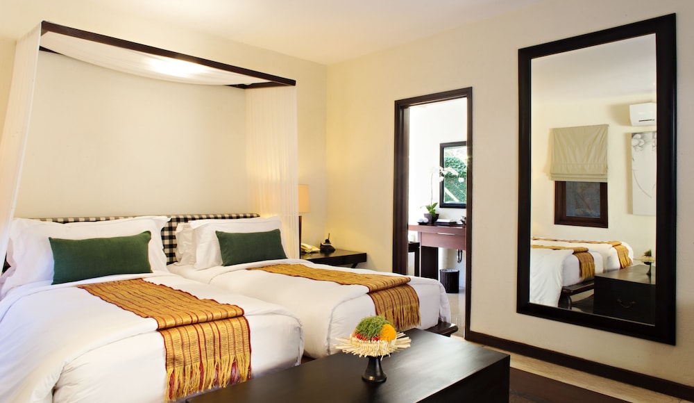 3 BEDROOMS, VILLA, PRIVATE POOL