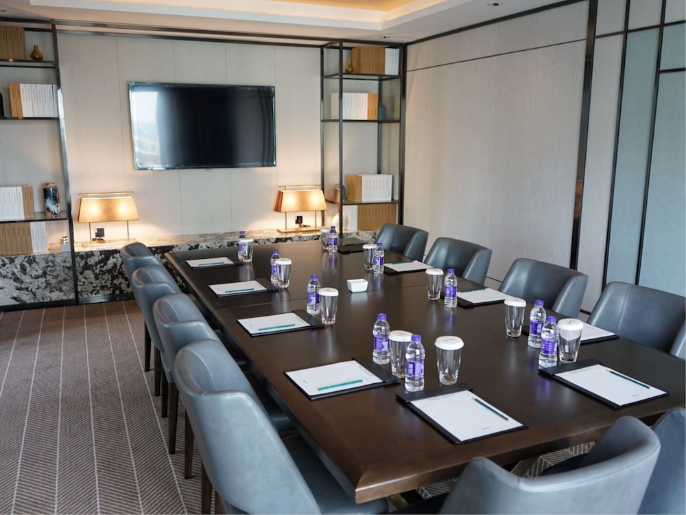 Radisson Hangzhou Qianjiang 51/58