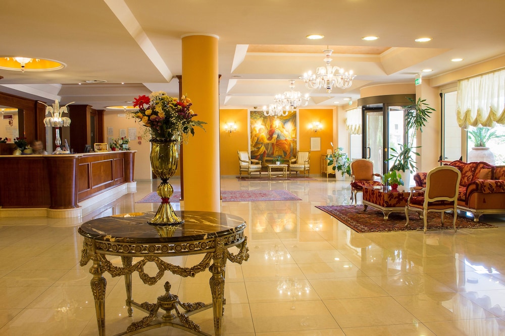 Semiramide Palace Hotel 8/55