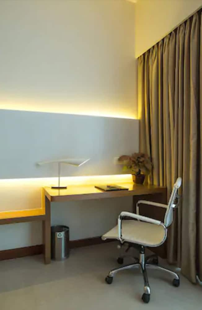 The Fern Residency Mumbai 37/56