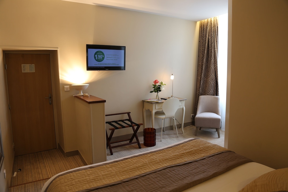Hotel Moderna 34/50