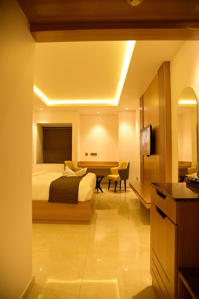 Hotel Grand Serene Mysore 14/31