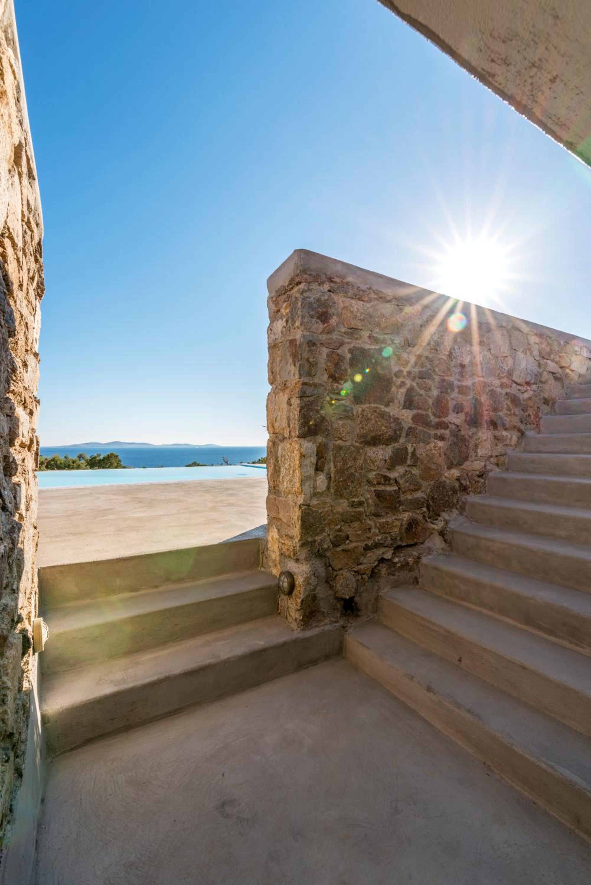 Bespoke Mykonos 15/19