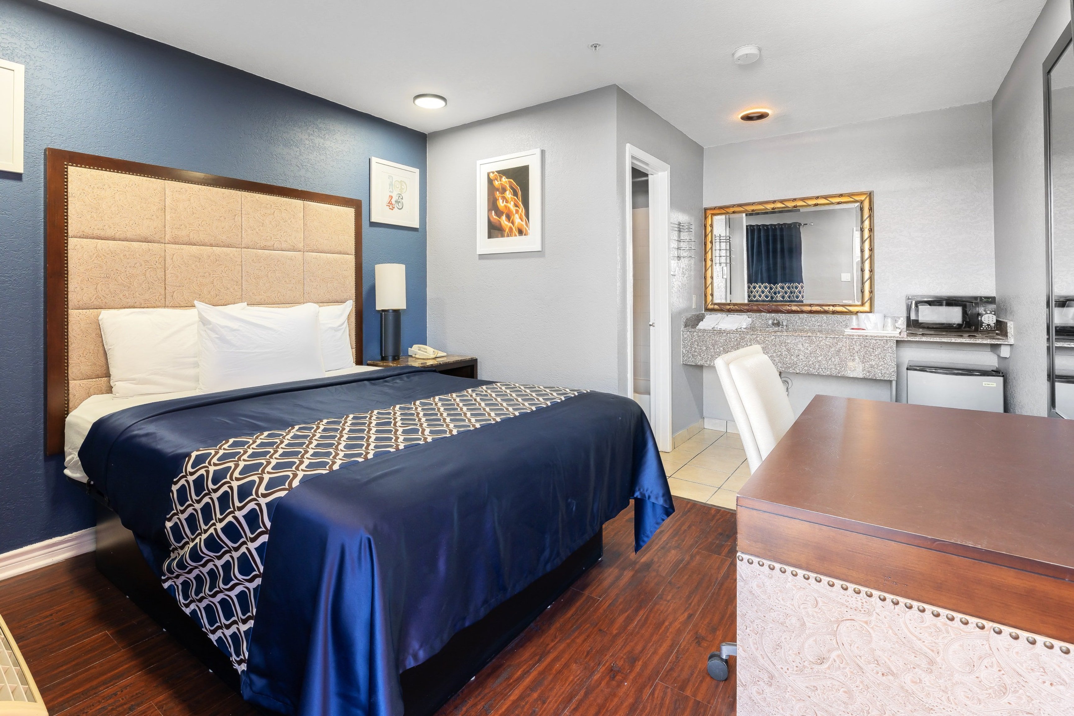 Golden Inn Dallas by Hotel O 9/50