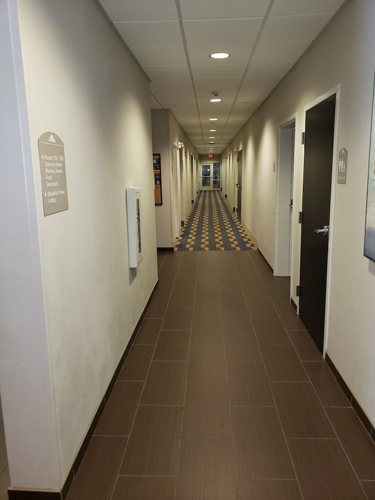 Microtel by Wyndham Penn Yan Finger Lakes Region 42/64