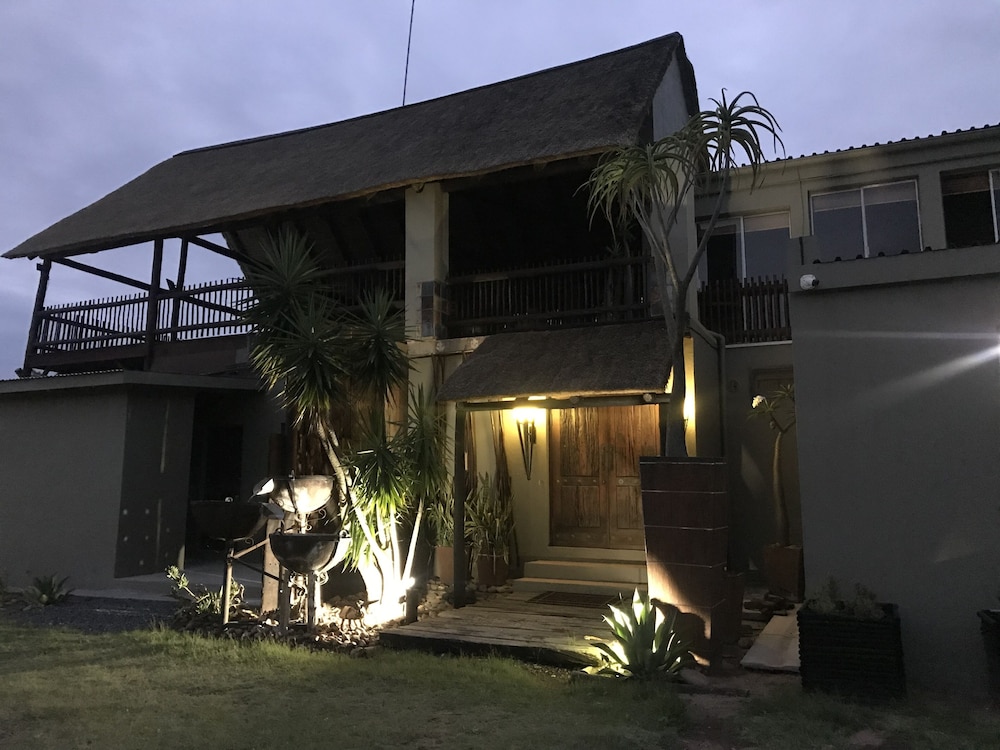 Sunset Game Lodge 4/46