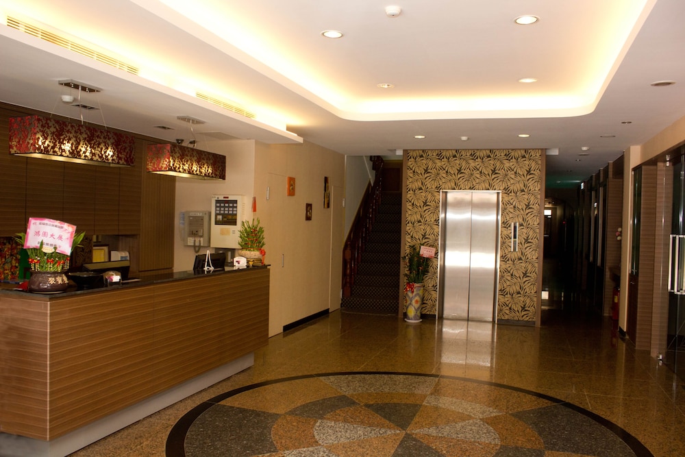 Home Full Hotel 3/43