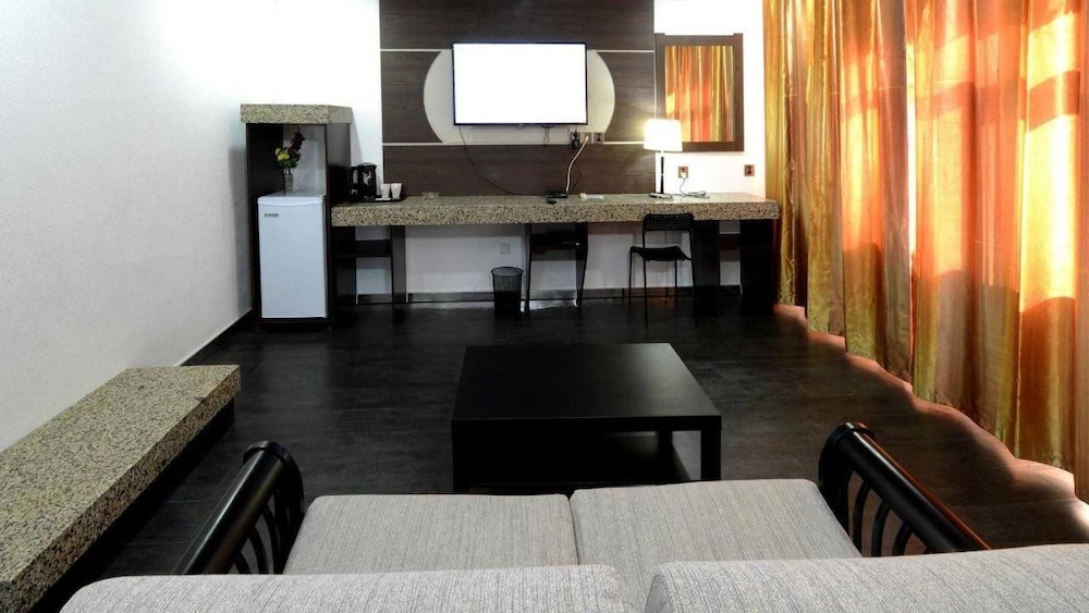 Zolo Hotel 32/38