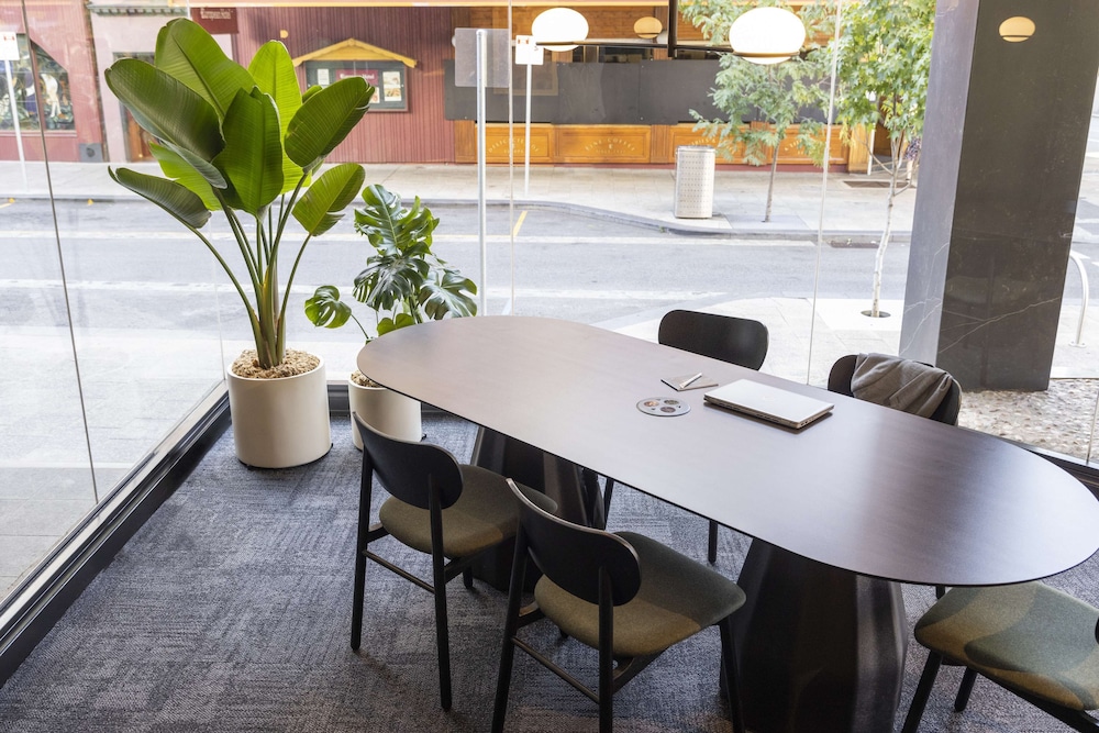 Pensione Hotel Perth 43/52