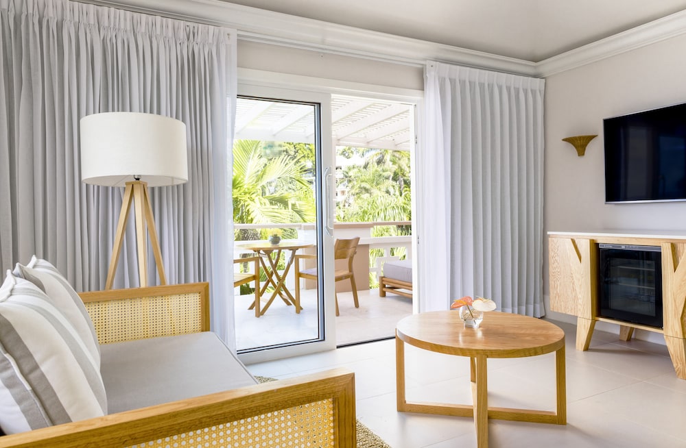 Couples Sans Souci - Adults Only 46/73