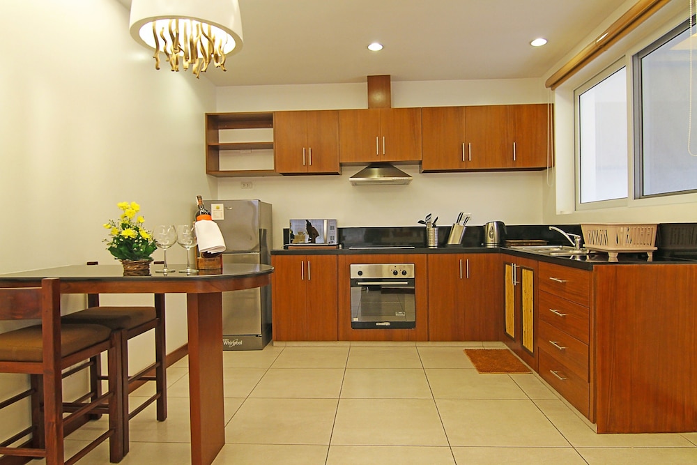 Vida Homes Condo Resort 8/78