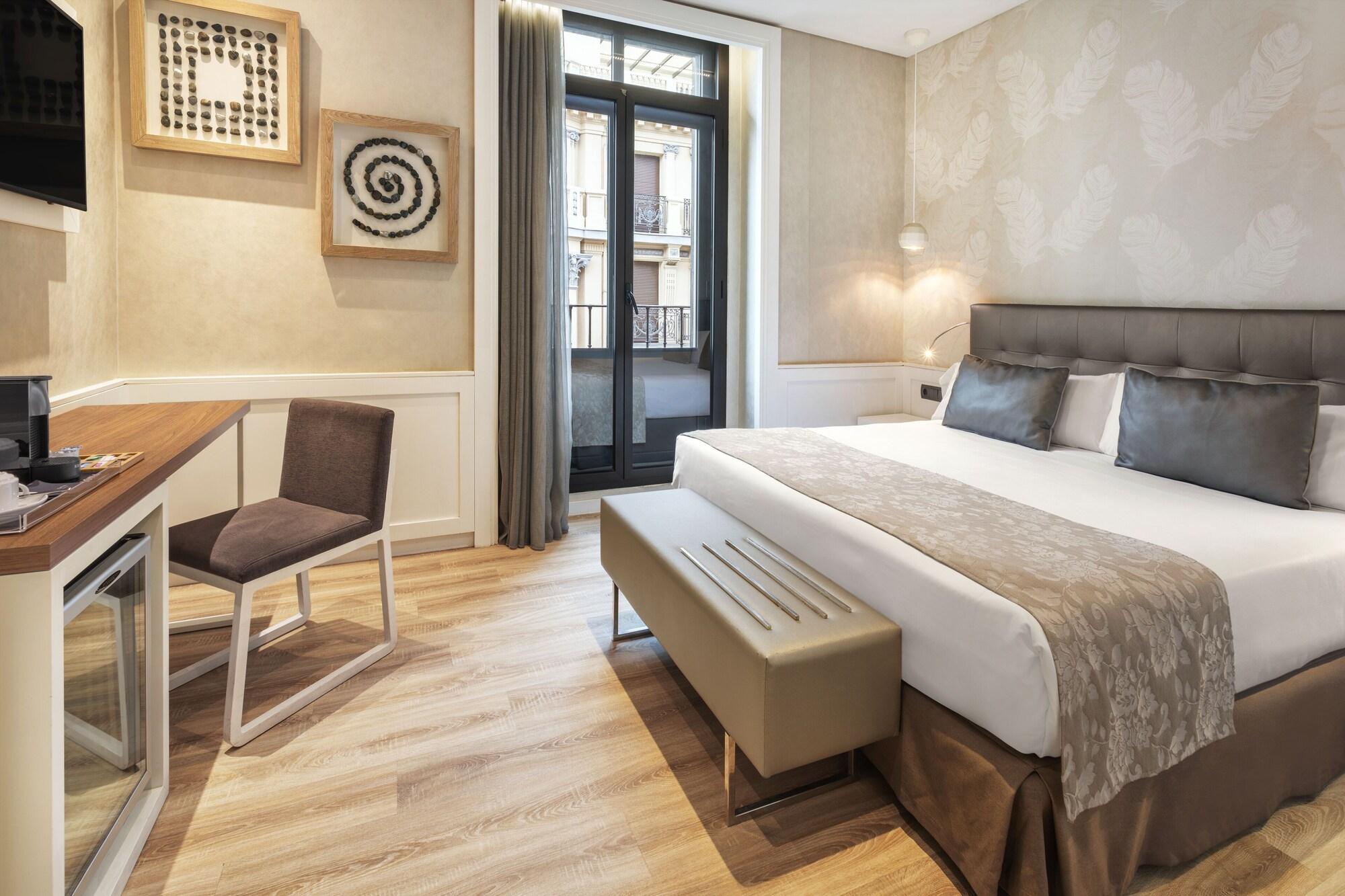 Atocha, Double Bed, City View