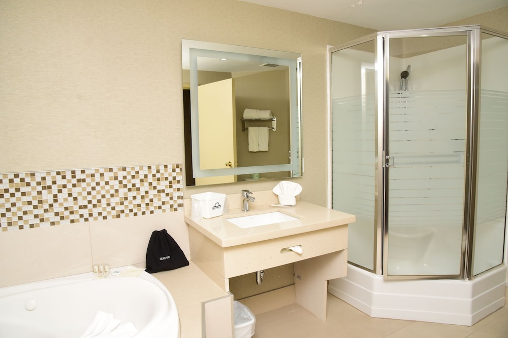 Days Inn by Wyndham Ottawa 7/31
