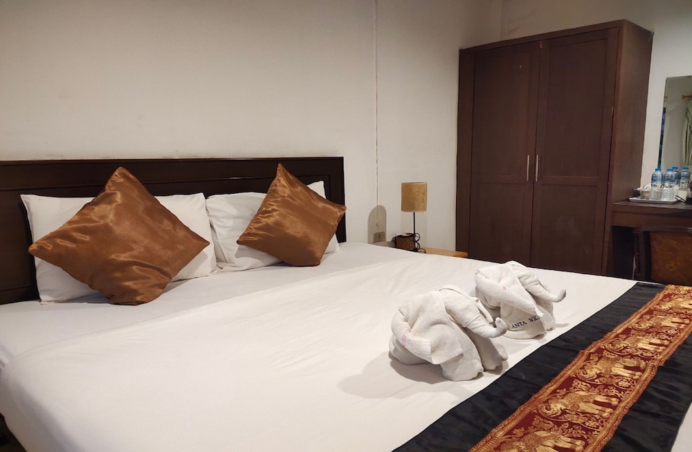 بنغل بسرير مزدوج بإطلالة على الحديقة، Lanta Nice Beach Resort 4/4