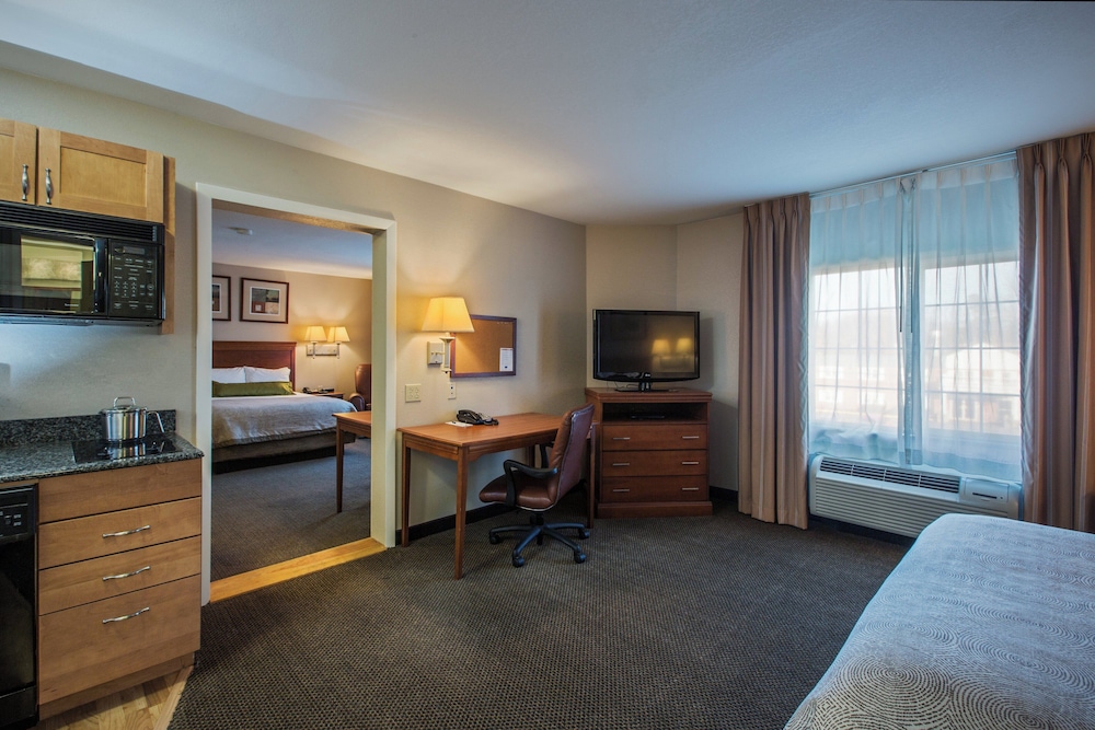Candlewood Suites Windsor Locks Bradley Arpt 26/56