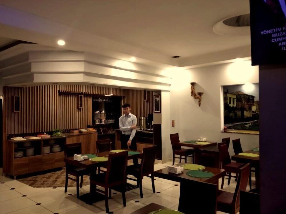Anibal Hotel 33/38