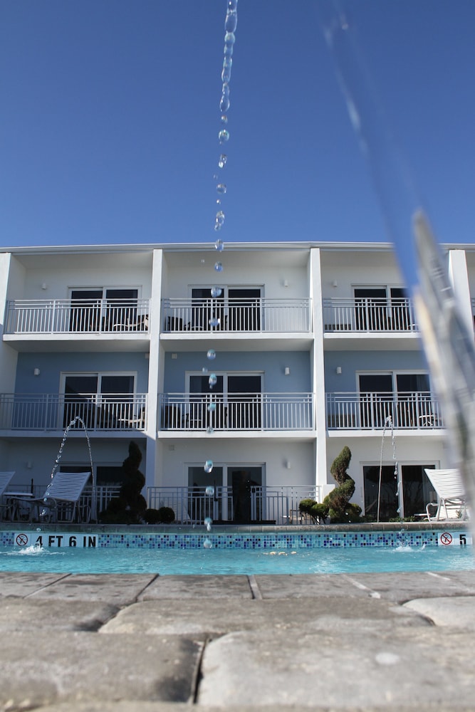 Lotus Boutique Inn Suites 2/57