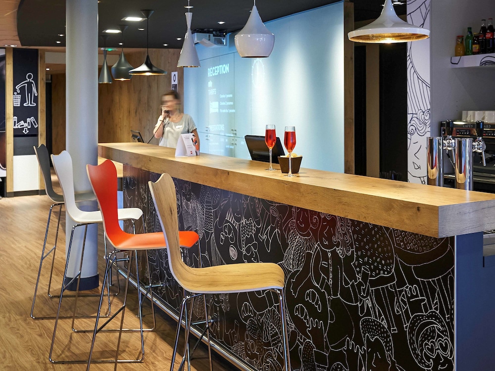 Ibis Les Herbiers 52/67