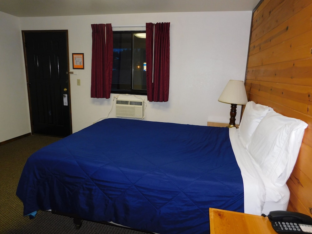 Packwood Inn 34/56