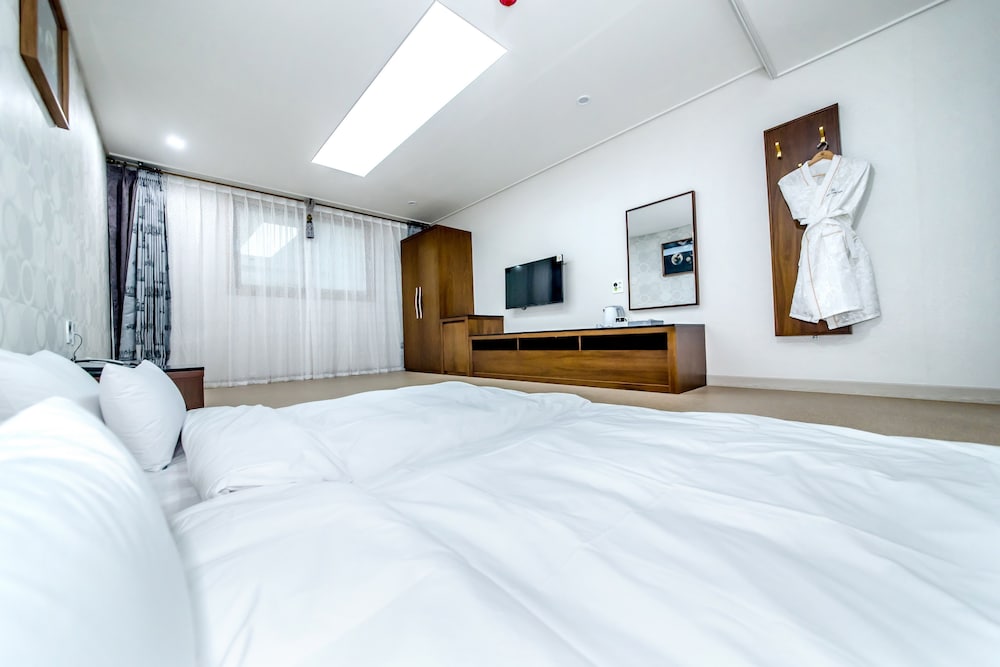 The Stay Century Hotel 27/48