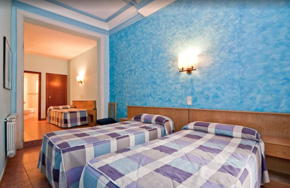 Hostal Oporto 6/31