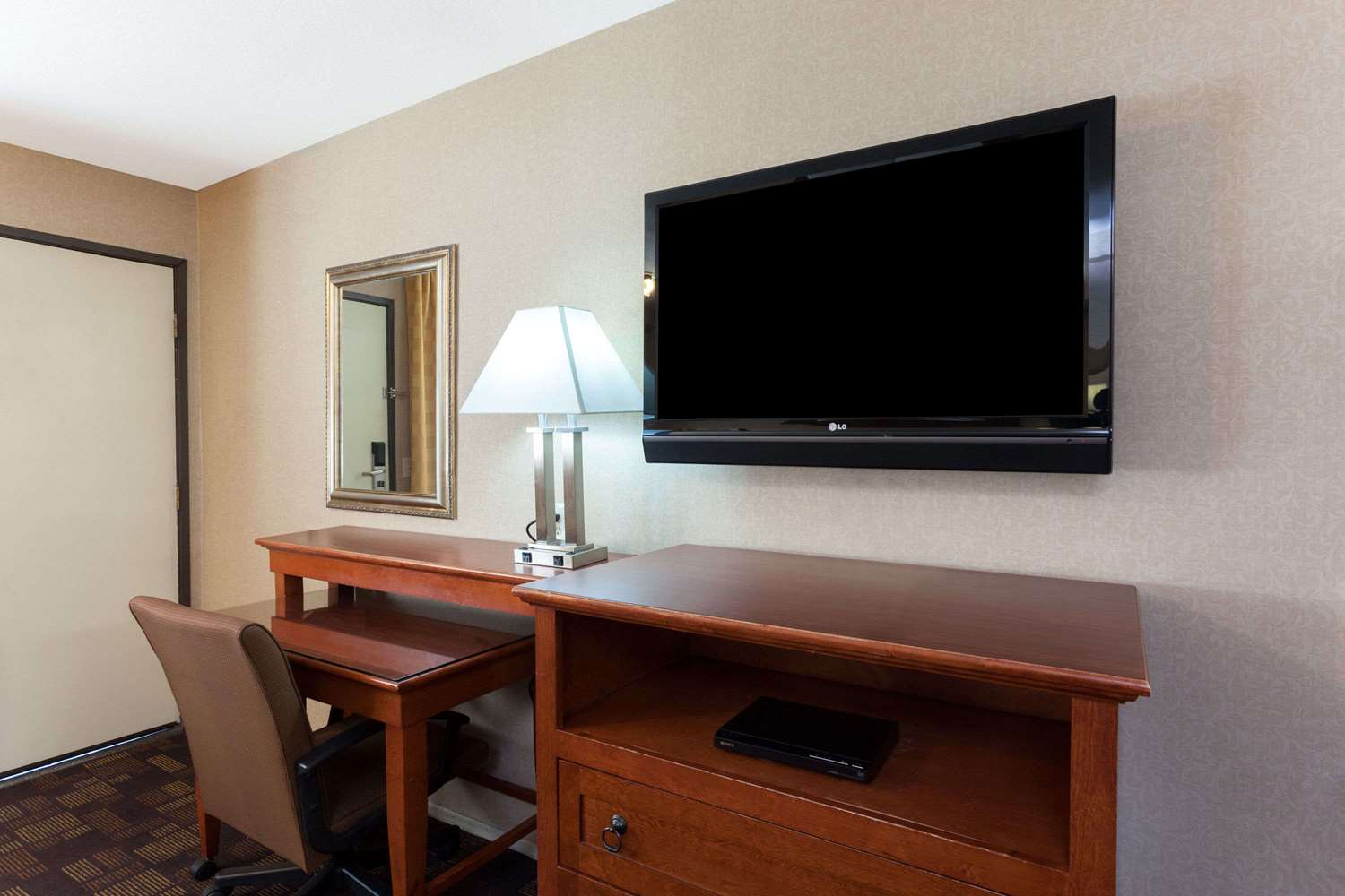 Days Inn By Wyndham Alhambra Ca 6/9