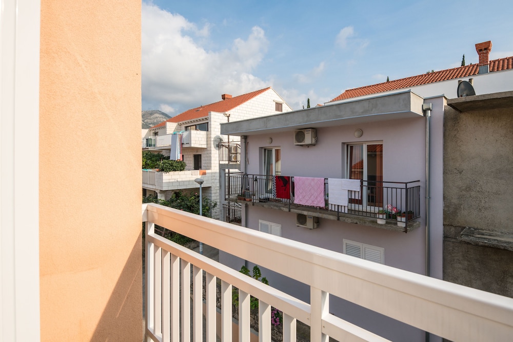Villa Voinic 16/50
