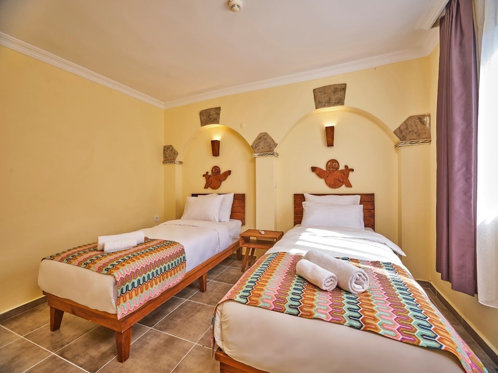 2 BEDROOMS, SUPERIOR, GARDEN VIEW