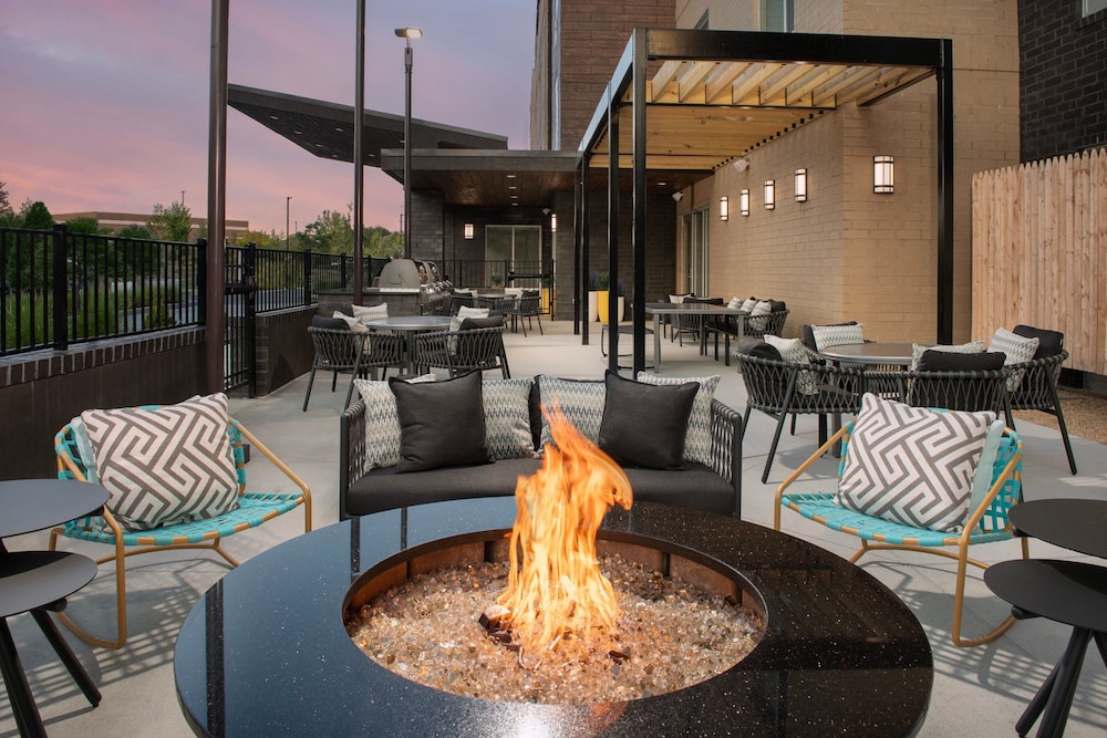 SpringHill Suites by Marriott Cincinnati Mason 17/37
