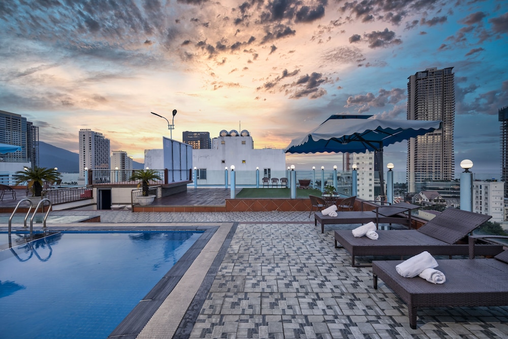Star Hotel 60/65