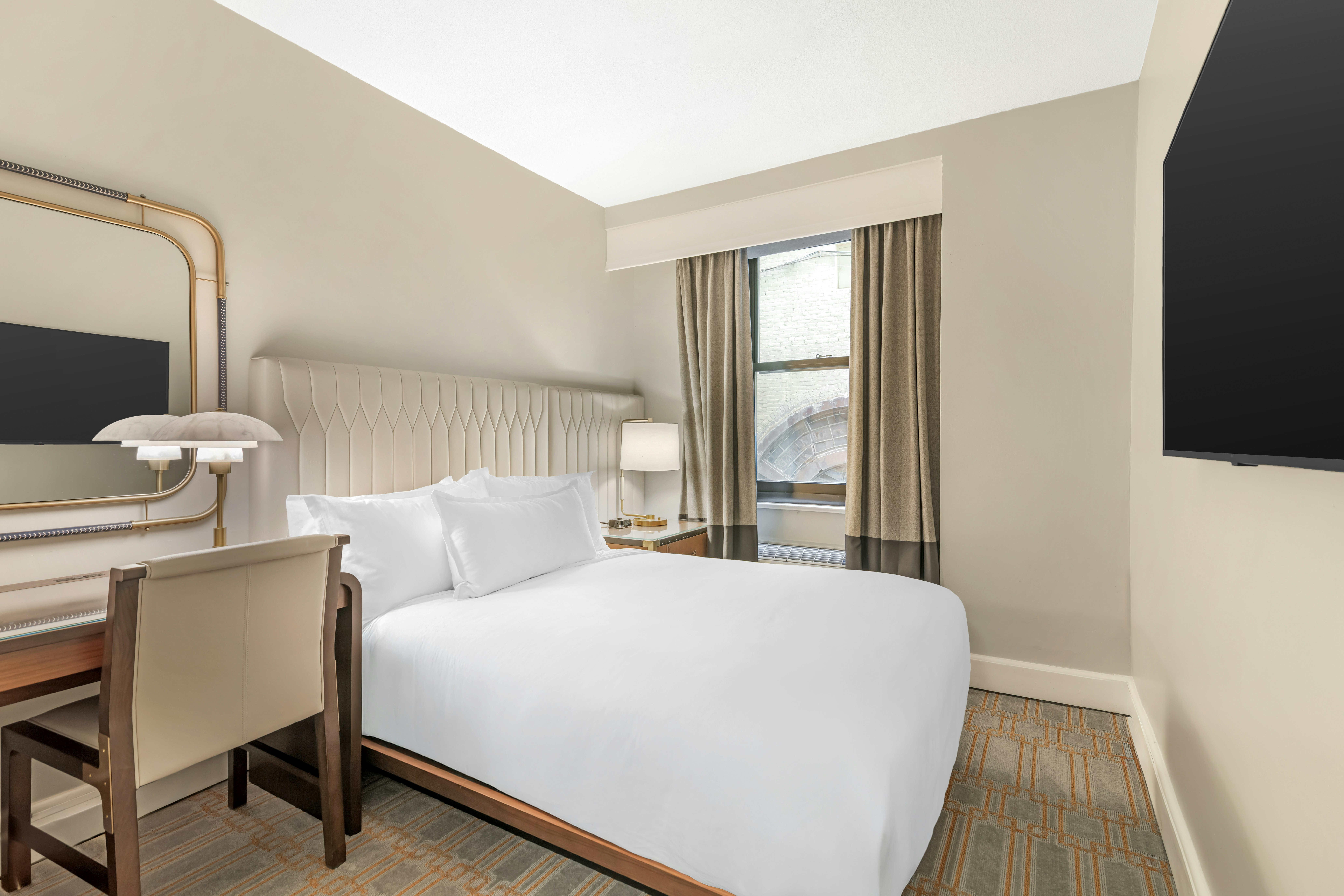 OMNI PARKER HOUSE 22/67