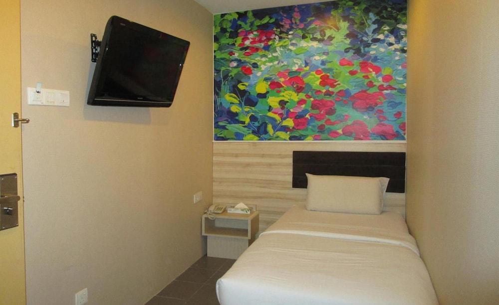 T Hotel Bukit Bintang 14/23