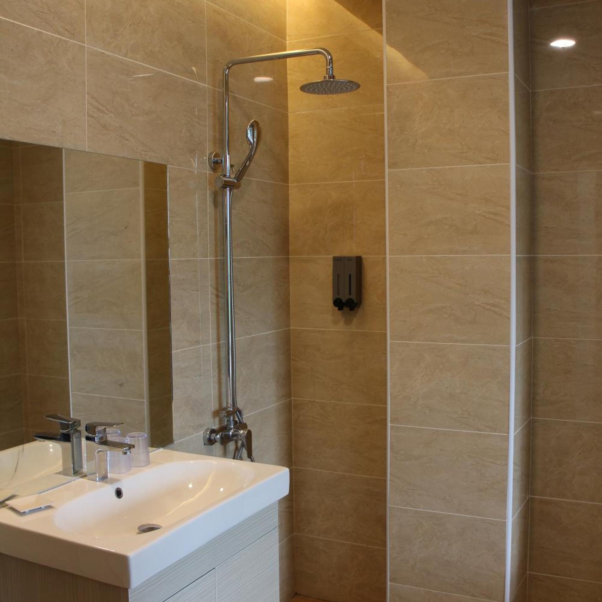 Standard, Double Bed, No Window، Starry Inn 2/6