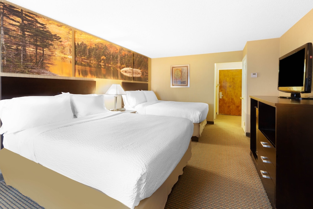 Days Inn by Wyndham Plattsburgh 9/37