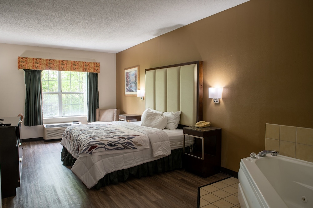 BlissPoint Inn and Suites Marion 12/47