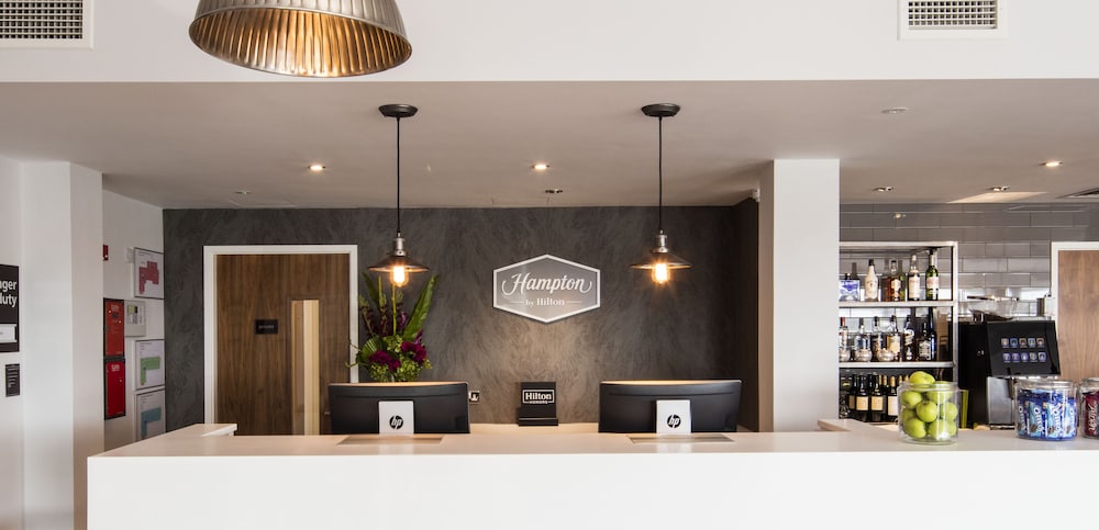 Hampton By Hilton Humberside Airport 6/38