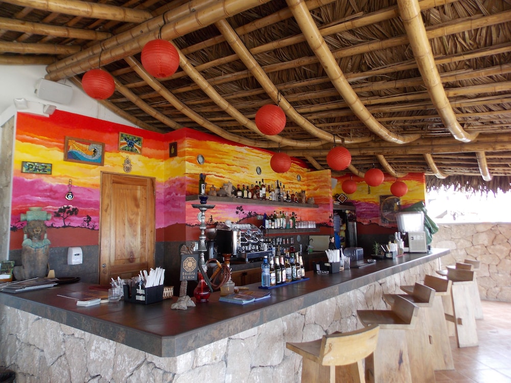 Dharma Beach Hotel 12/57