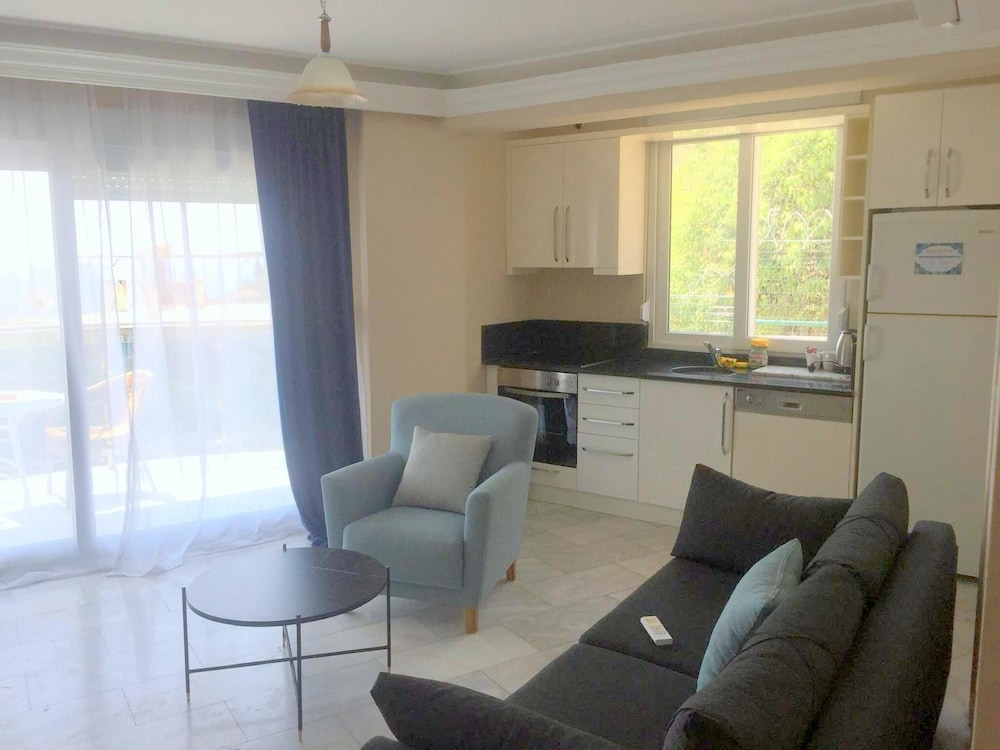 Lemon Villa Hotel 47/74